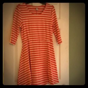Coral & white fit & flair 3/4 sleeve dress